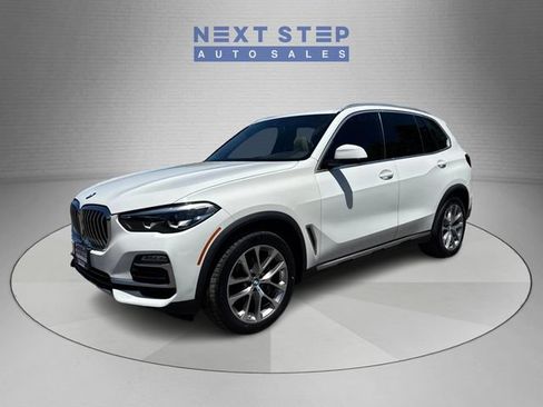 Used 2019 BMW X5 xDrive40i w/ Convenience Package AWD/4WD image 3