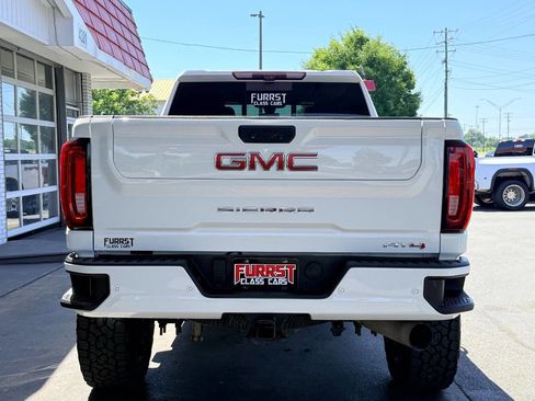 Used 2023 GMC Sierra 2500 AT4 w/ AT4 Premium Plus Package AWD/4WD image 4