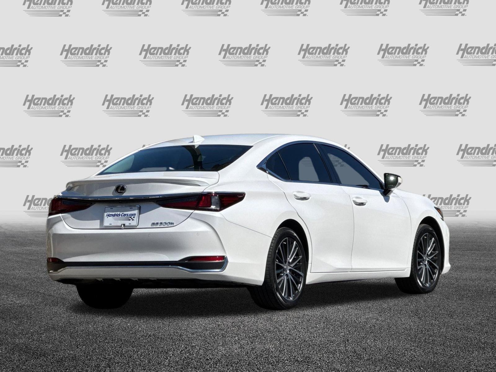 Certified 2025 Lexus ES 300h w/ Premium Package FWD image 5