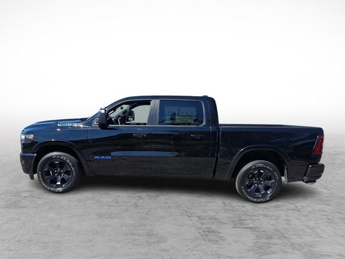 Used 2025 RAM 1500 Big Horn AWD/4WD image 2