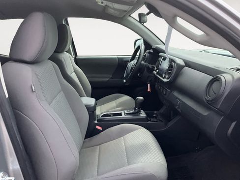 Used 2023 Toyota Tacoma SR AWD/4WD image 12