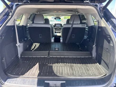 Used 2022 Toyota Highlander Limited AWD/4WD image 38