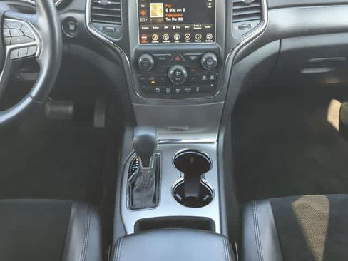 Certified 2018 Jeep Grand Cherokee Altitude AWD/4WD image 27