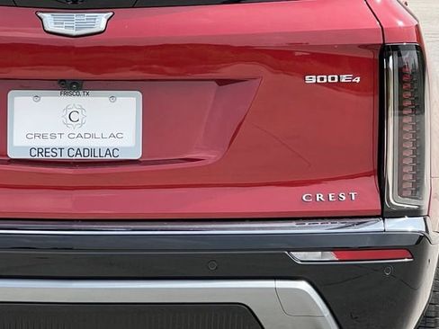 New 2026 Cadillac Vistiq Sport w/ LPO, Floor Liner Package AWD/4WD image 5