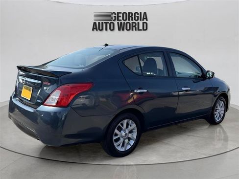 Used 2016 Nissan Versa SV w/ SV Appearance Package FWD image 10