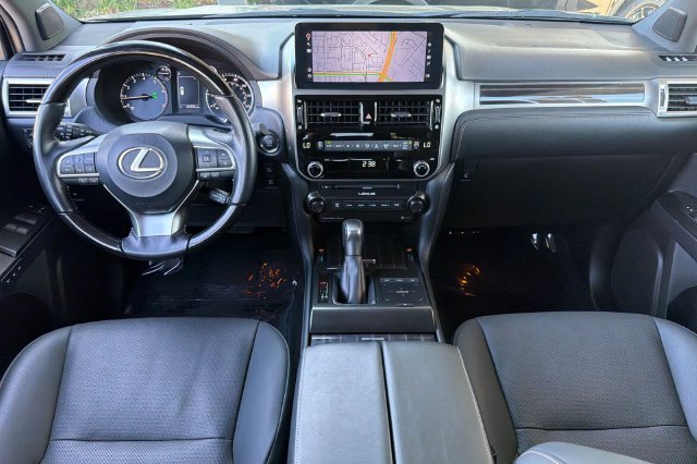 Used 2022 Lexus GX 460 Premium w/ Premium Package AWD/4WD image 16