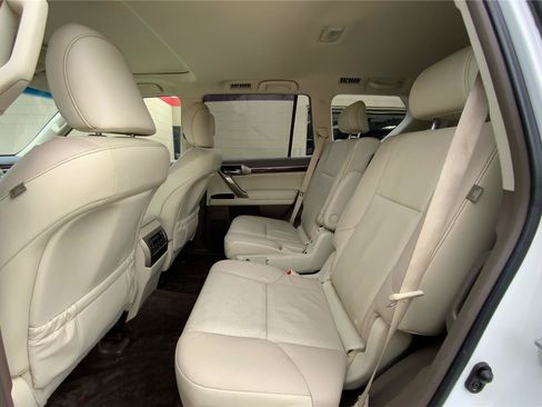 Used 2018 Lexus GX 460 Premium AWD/4WD image 11
