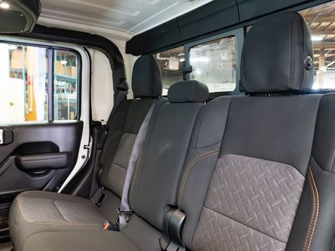 New 2026 Jeep Gladiator Mojave AWD/4WD image 26