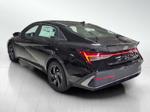 New 2026 Hyundai Elantra Sport image 4