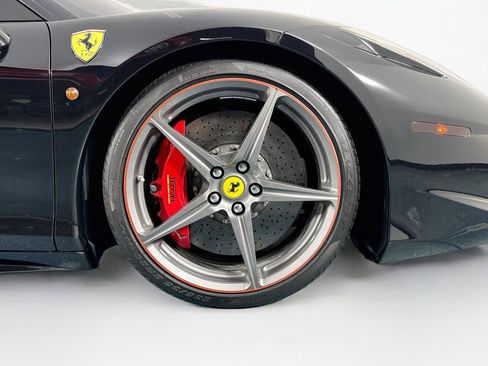 Used 2014 Ferrari 458 Italia Coupe RWD image 53