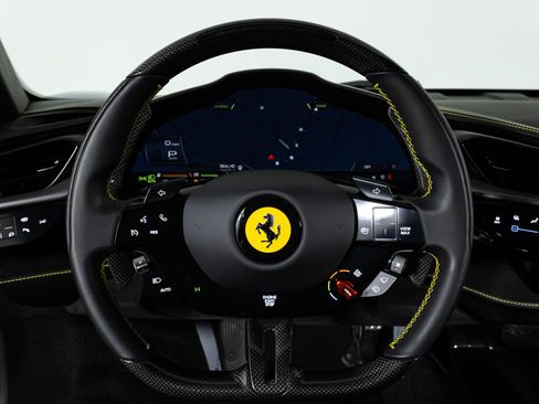 Certified 2022 Ferrari SF90 Stradale image 32