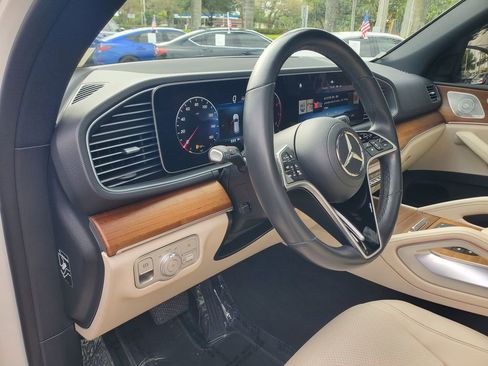 Used 2024 Mercedes-Benz GLE 450 4MATIC image 15