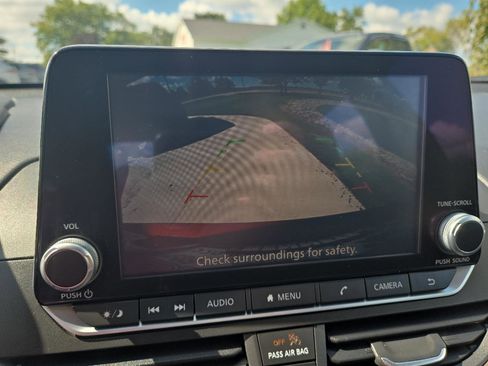 Used 2024 Nissan Altima 2.5 SV FWD image 22