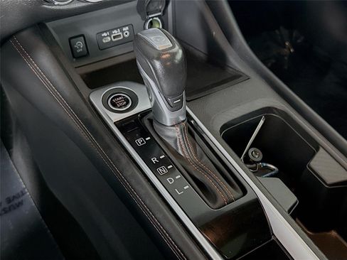 Certified 2025 Nissan Sentra SR w/ SR Premium Package FWD image 17