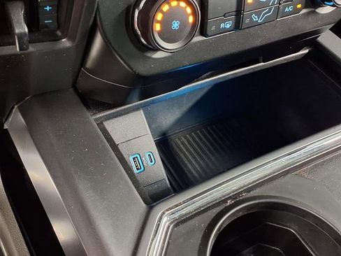 Used 2022 Ford F250 XLT w/ Black Appearance Package AWD/4WD image 15