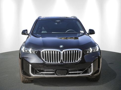 New 2026 BMW X5 xDrive40i w/ Parking Assistance Package AWD/4WD image 2
