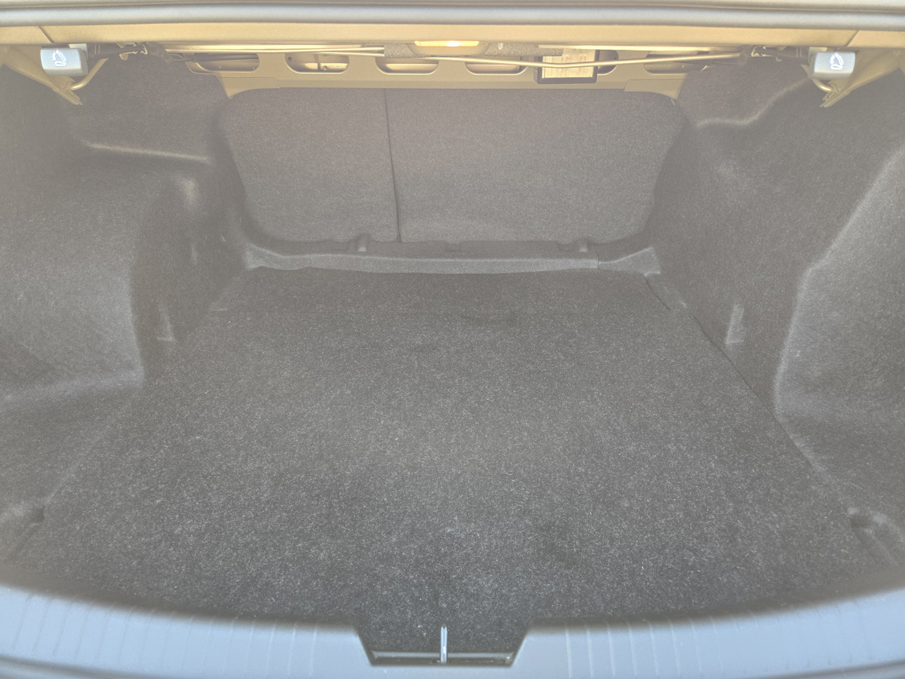 Used 2025 Chevrolet Malibu LS FWD image 28