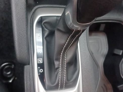 Used 2025 Nissan Frontier SV RWD image 30