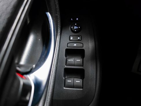 Used 2025 Honda HR-V LX image 22