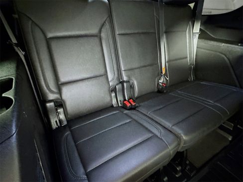 Used 2021 Chevrolet Tahoe Z71 image 26