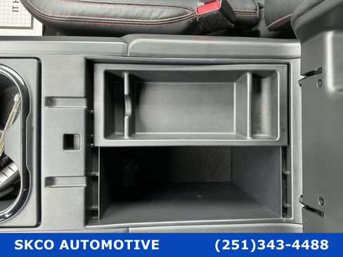 Used 2020 Nissan Titan PRO-4X w/ Pro-4x Convenience Package AWD/4WD image 24