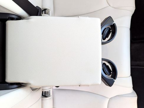 Used 2022 Mercedes-Benz EQB 300 4MATIC image 46