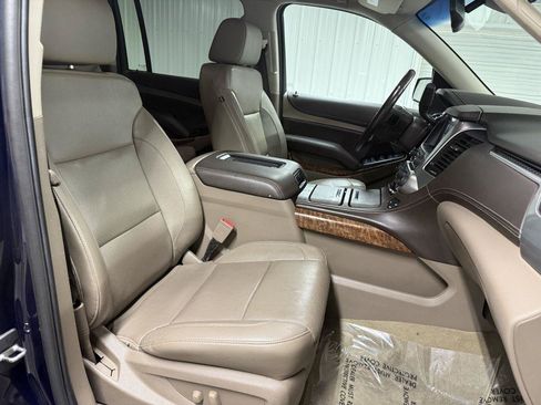 Used 2017 Chevrolet Suburban Premier AWD/4WD image 48
