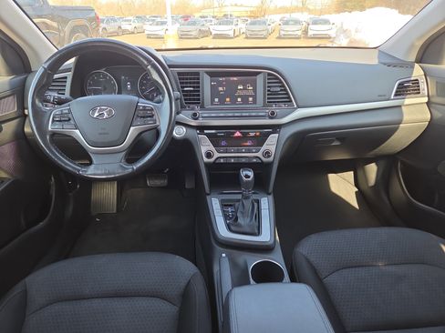 Used 2017 Hyundai Elantra Value Edition w/ Cargo Package image 20