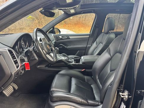 Used 2018 Porsche Cayenne GTS w/ Premium Package Plus image 22