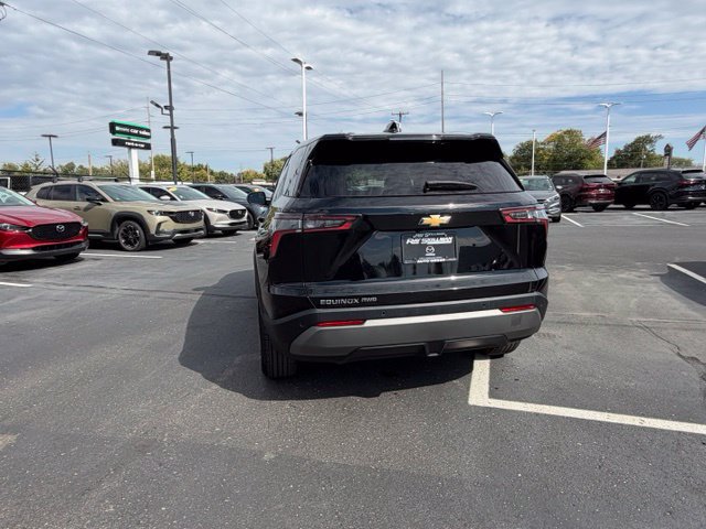 Used 2026 Chevrolet Equinox LT AWD/4WD image 10