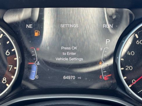 Used 2021 Jeep Compass Latitude image 30