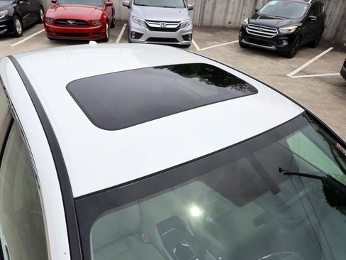 Used 2016 Honda Accord EX-L image 28