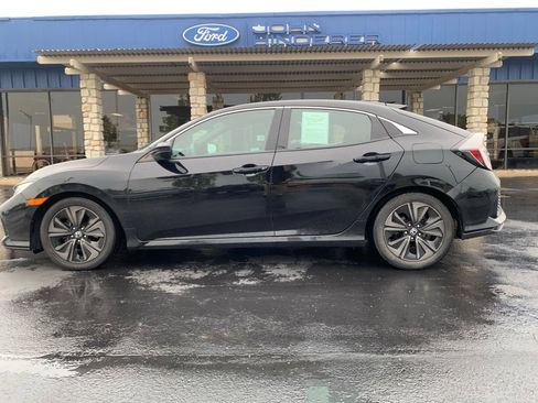 Used 2019 Honda Civic EX image 6