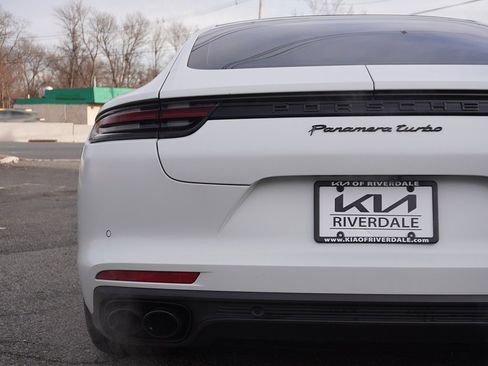 Used 2019 Porsche Panamera Turbo image 17