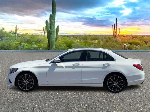 Used 2021 Mercedes-Benz C 300 Sedan image 3