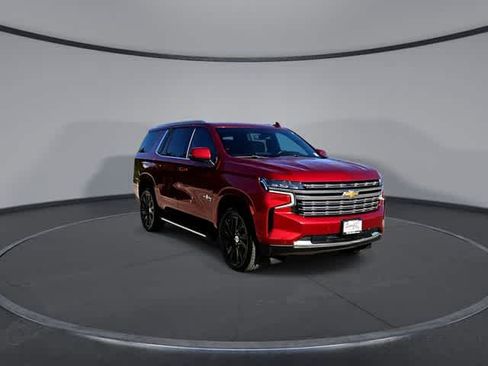 Used 2021 Chevrolet Tahoe LT w/ LT Signature Package RWD image 2