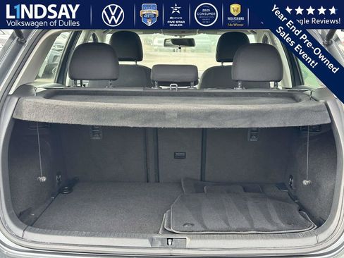 Used 2016 Volkswagen Golf S image 15
