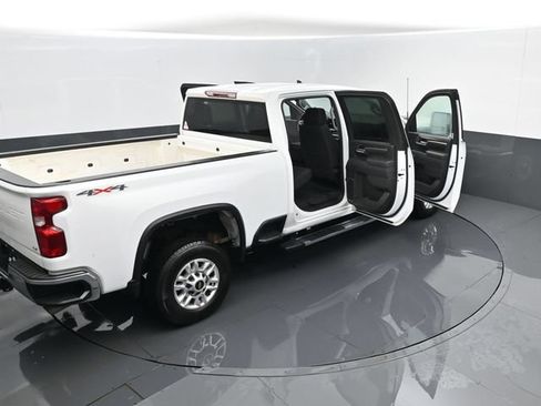 Used 2025 Chevrolet Silverado 2500 LT w/ Convenience Package AWD/4WD image 26
