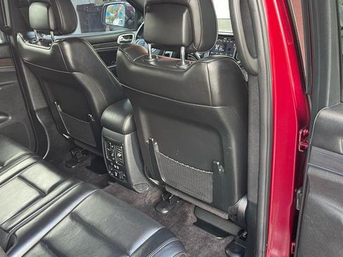Used 2018 Jeep Grand Cherokee Overland image 17