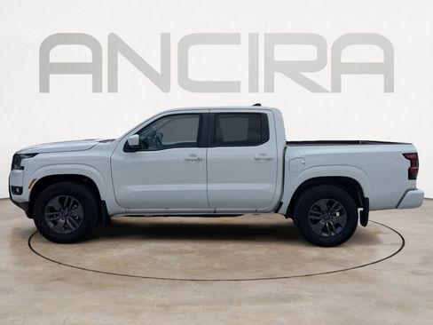 Used 2025 Nissan Frontier SV w/ SV Convenience Package RWD image 7