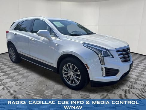 Used 2017 Cadillac XT5 Luxury AWD/4WD image 5