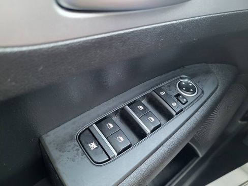 Used 2023 Kia Forte LXS image 25