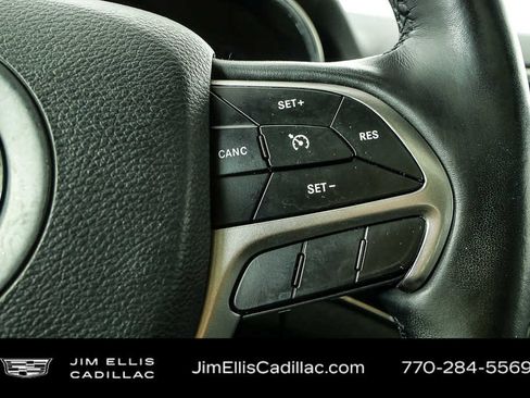 Used 2021 Jeep Grand Cherokee Limited image 11