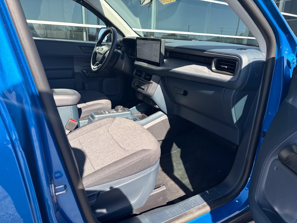 Used 2026 Ford Maverick XLT w/ Equipment Group 301A AWD/4WD image 38