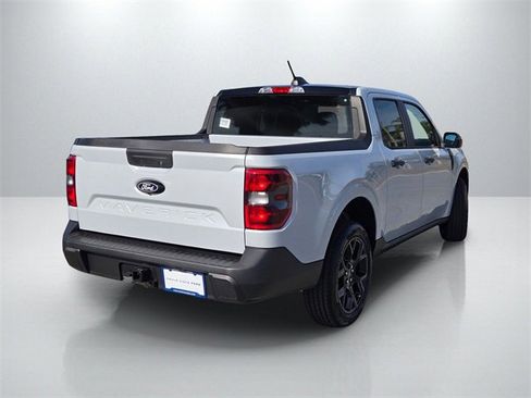 New 2026 Ford Maverick XLT w/ Black Appearance Package image 4
