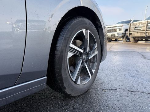 Used 2024 Nissan Sentra SV image 30