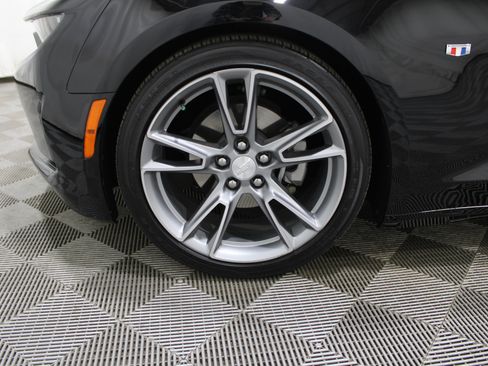 Used 2020 Chevrolet Camaro LT w/ RS Package image 36