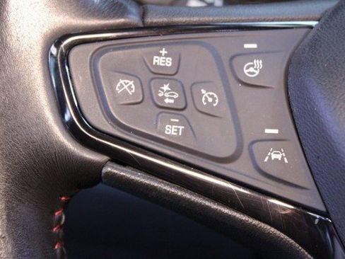 Certified 2022 Chevrolet Equinox RS w/ Infotainment Package image 23