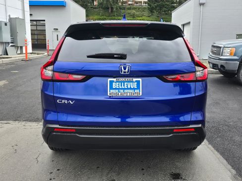 Certified 2025 Honda CR-V LX image 4
