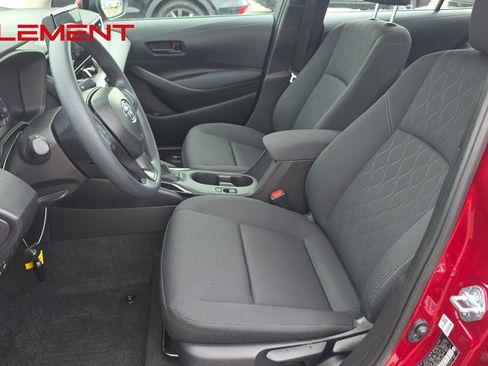 Used 2025 Toyota Corolla LE w/ Convenience Package FWD image 9